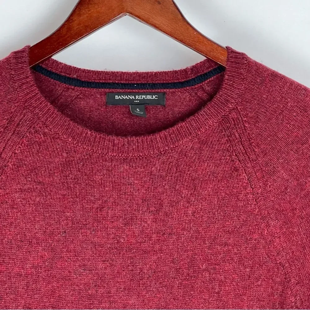 Banana‎ Republic Crew Sweater